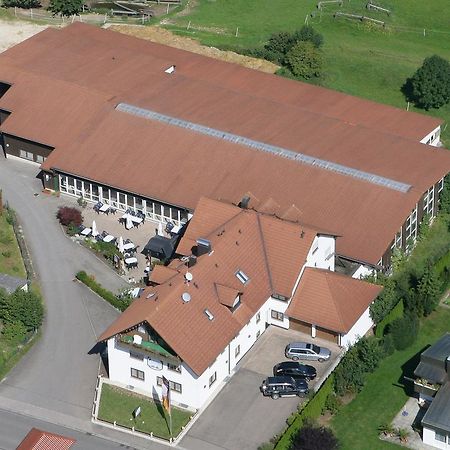 Landhotel Wiesenhof Heroldstatt Extérieur photo