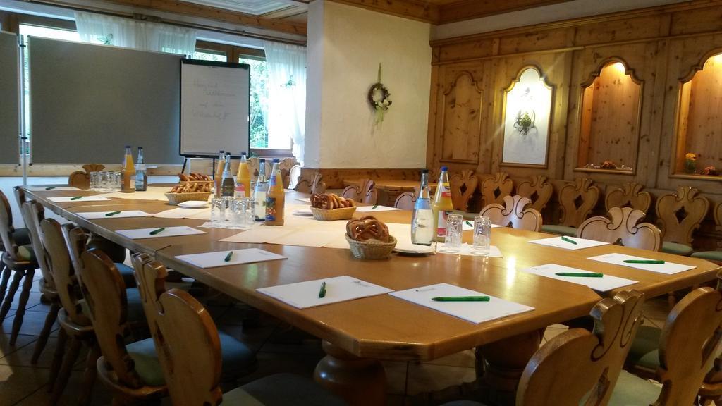 Landhotel Wiesenhof Heroldstatt Extérieur photo